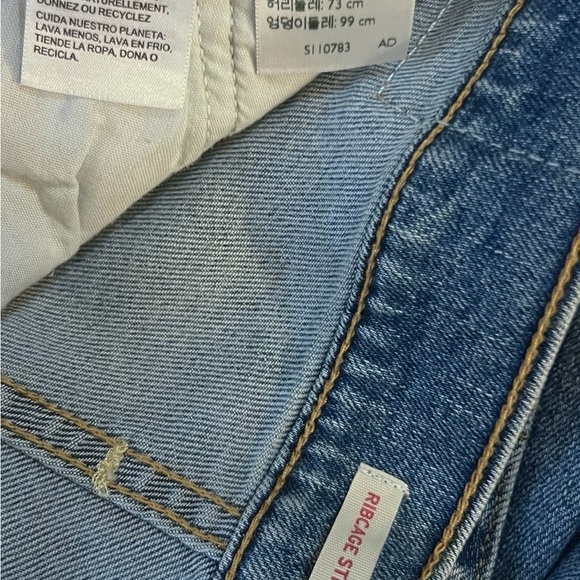 Levi's Ribcage Straight Ankle Jeans, Size 29 - Picture 13 of 16